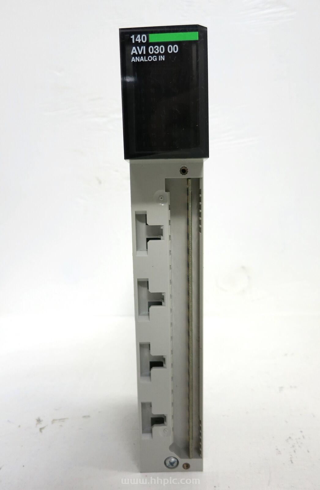 140AVI03000 Schneider 施耐德原装盒 输入模块 全新出售 库存全球运输 空运包邮 新货折扣