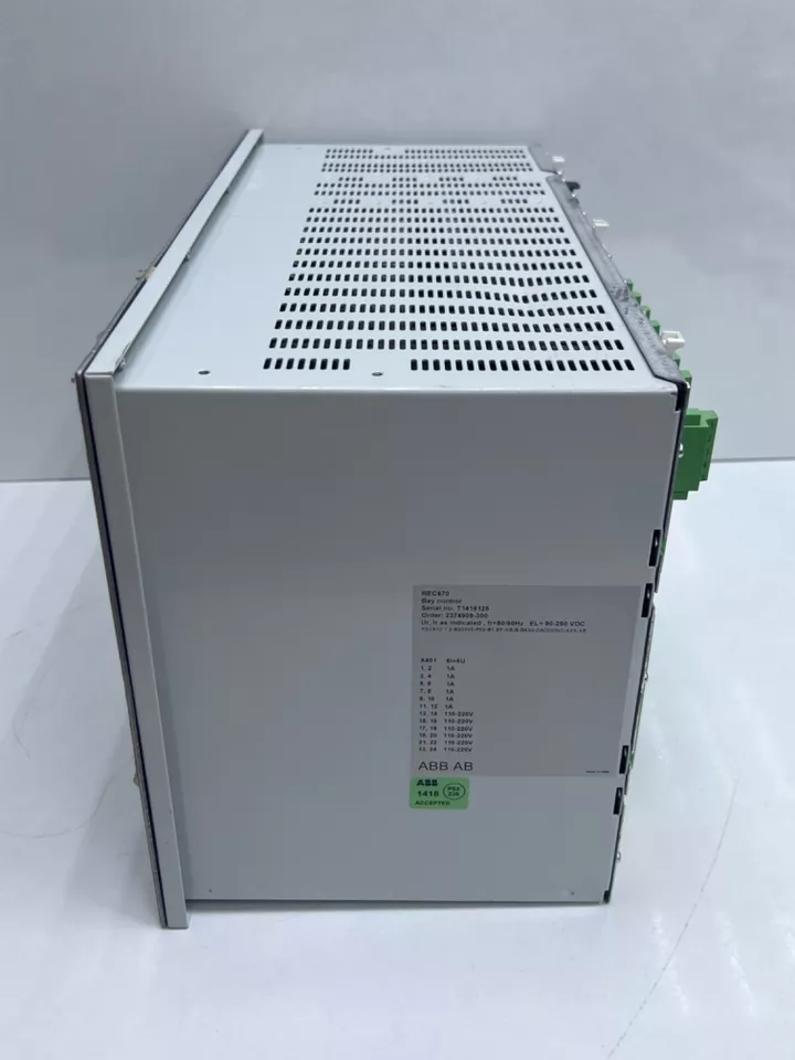 RED670 1MRK002810-AB ABB 高性能电机控制器 进口原装
