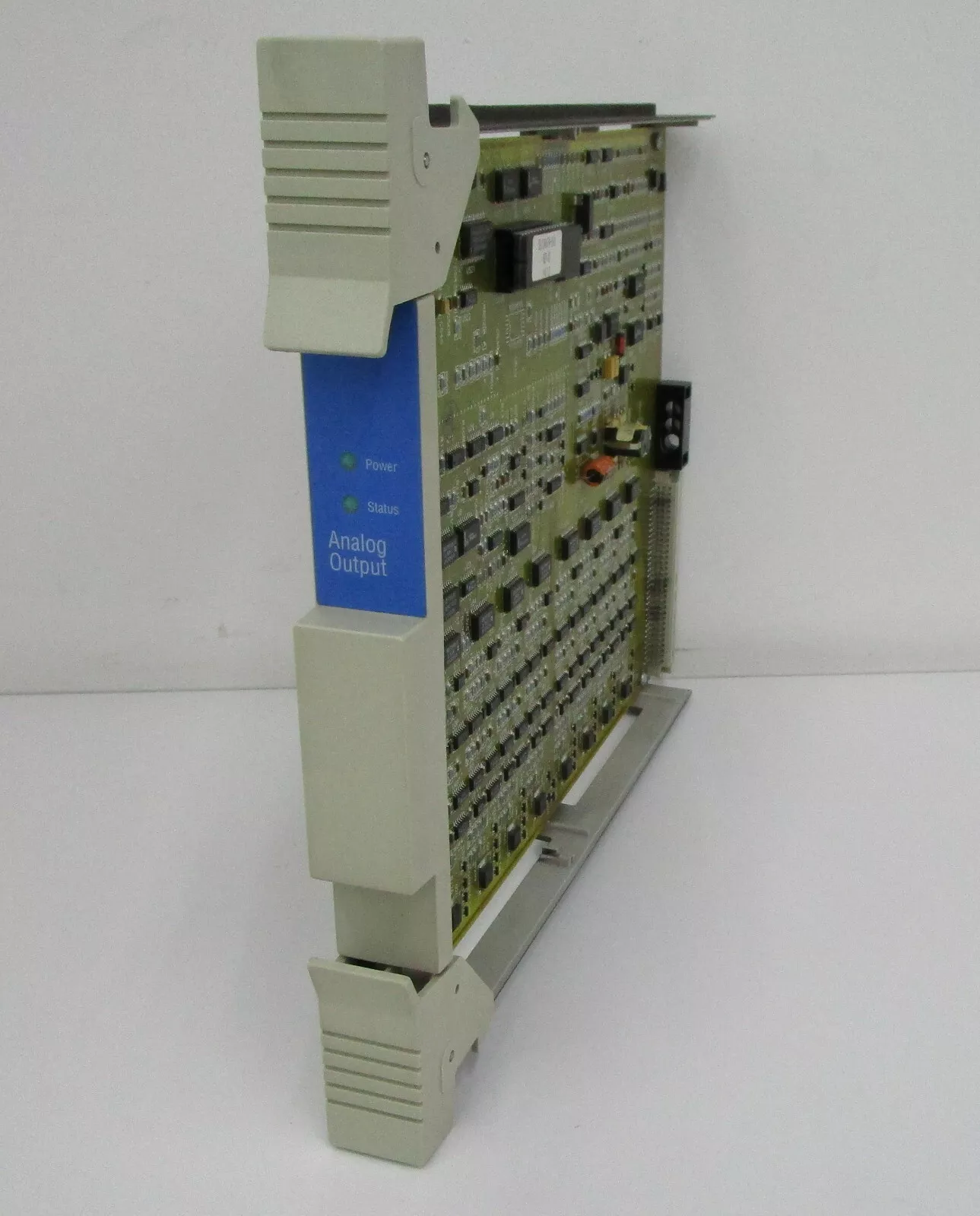 HONEYWELL 霍尼韦尔 51304672-100 模拟输出模块