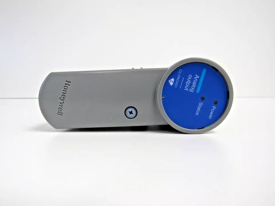 HONEYWELL 霍尼韦尔 CC-PAOX01 模拟输出模块