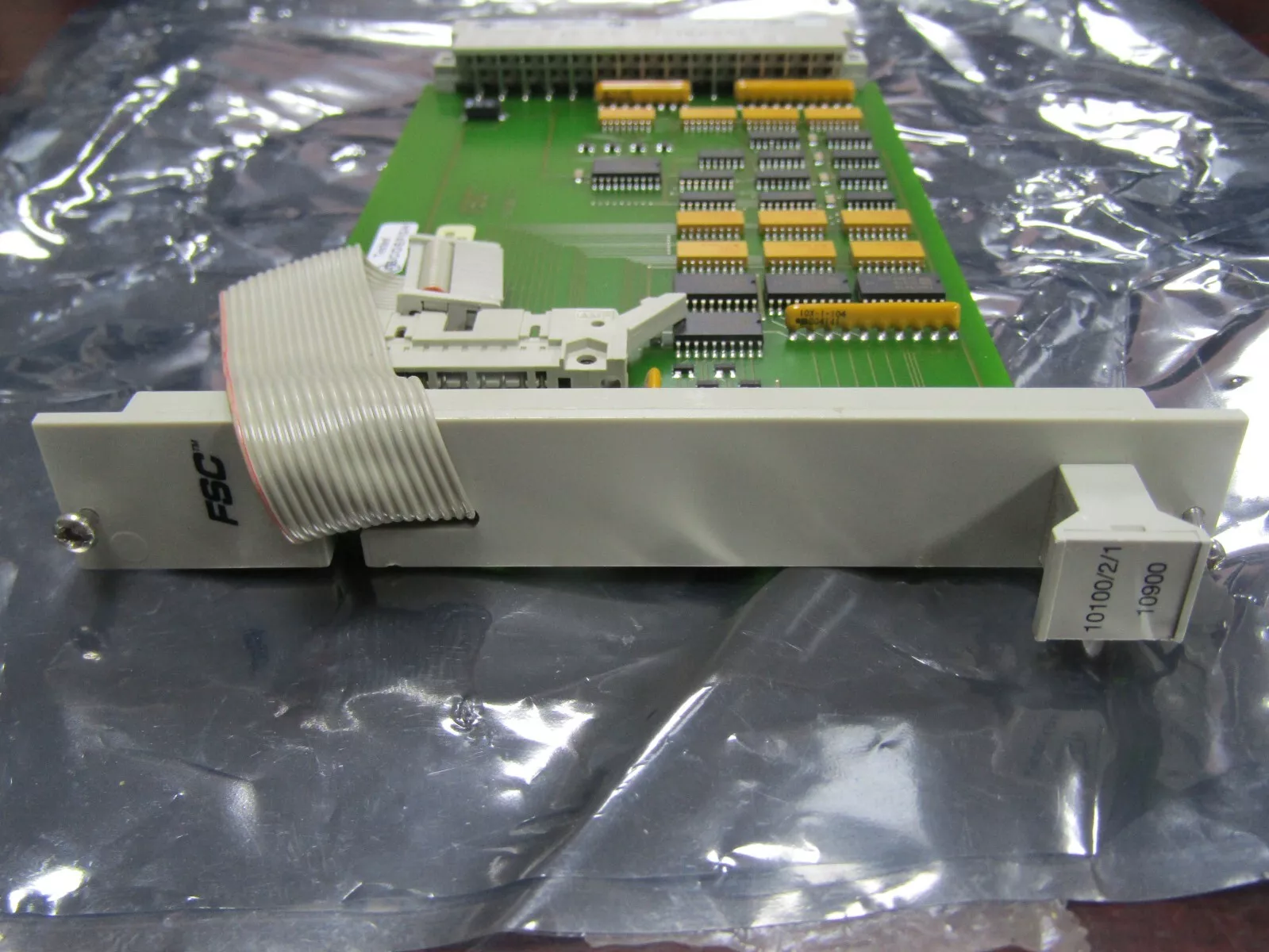 HONEYWELL 霍尼韦尔 10100/2/1 1010021 输入输出模块