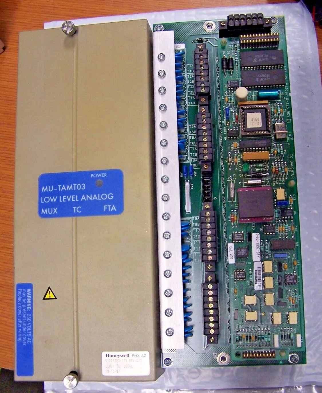 HONEYWELL 霍尼韦尔 51309223-125 低电平模拟模块