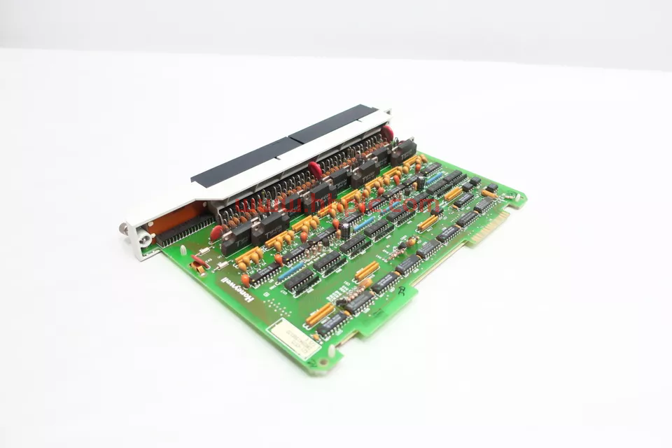 621-6575	输出模块 进口原装 全新现货 未拆封 质保一年 顺丰包邮