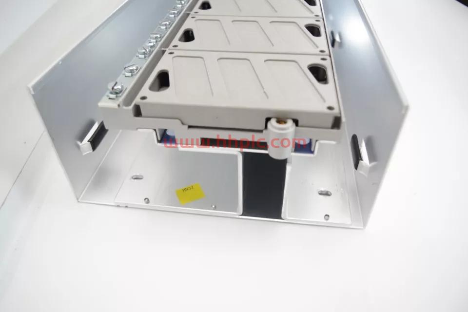  HONEYWELL霍尼韦尔	CC-MCAR01 51403892-100 输入输出模块 全新现货 原厂直采 优势议价